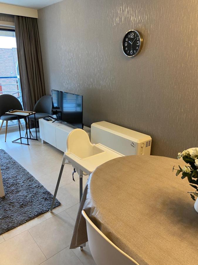Ensorella Nieuwpoort Buitenkant foto